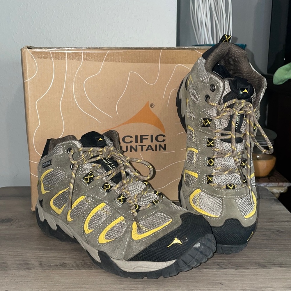 Pacific Mountain Morrain Hiking boot